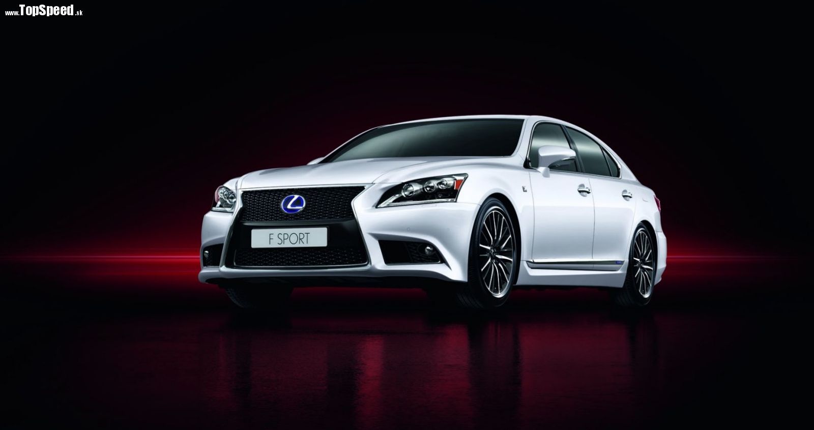 Lexus LS F-Sport, prvý krát sa LS prezuje do tenisiek