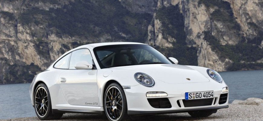 Paris Motor Show: Porsche 911 Carrera GTS