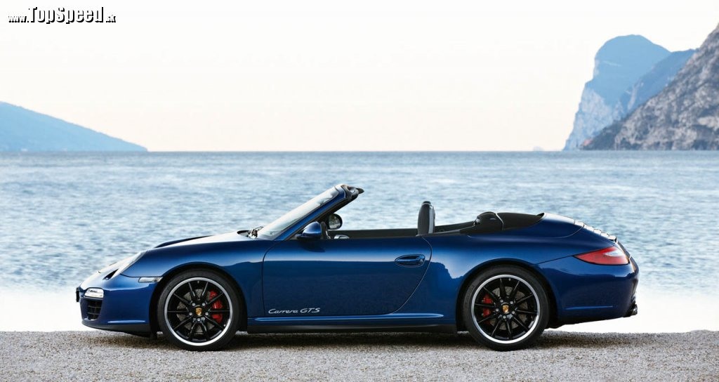 Porsche 911 Carrera GTS hore bez. V tejto modrej je úžasná!
