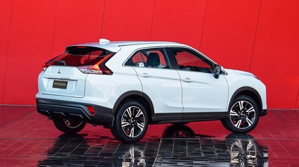 JAPONCI MODERNIZUJÚ, MITSUBISHI  ECLIPSE CROSS 2021 PRIŠLO O ZADNÉ KRÍDLO, AJ MOTOR 1.5 MIVEC