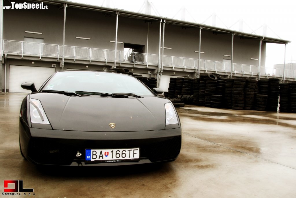 Lamborghini Gallardo, jedno z niekoľkých supercars na Slovakiaringu