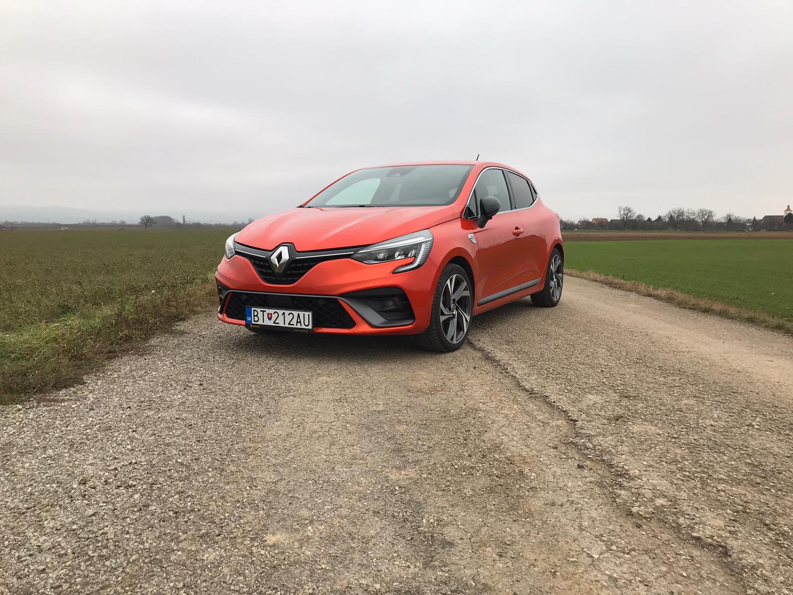 Práve testujeme Renault Clio hybrid, čo vás zaujíma