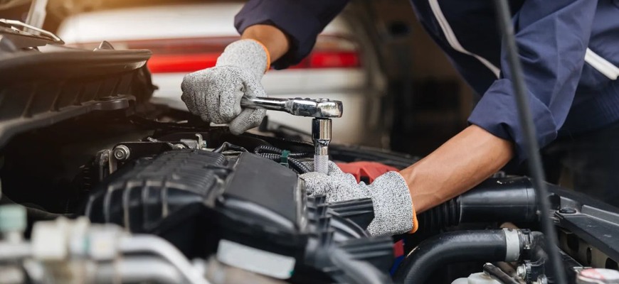 Súčasný servis áut je čím ďalej tým drahší. Ceny komponentov stúpli za dekádu aj o 70 %