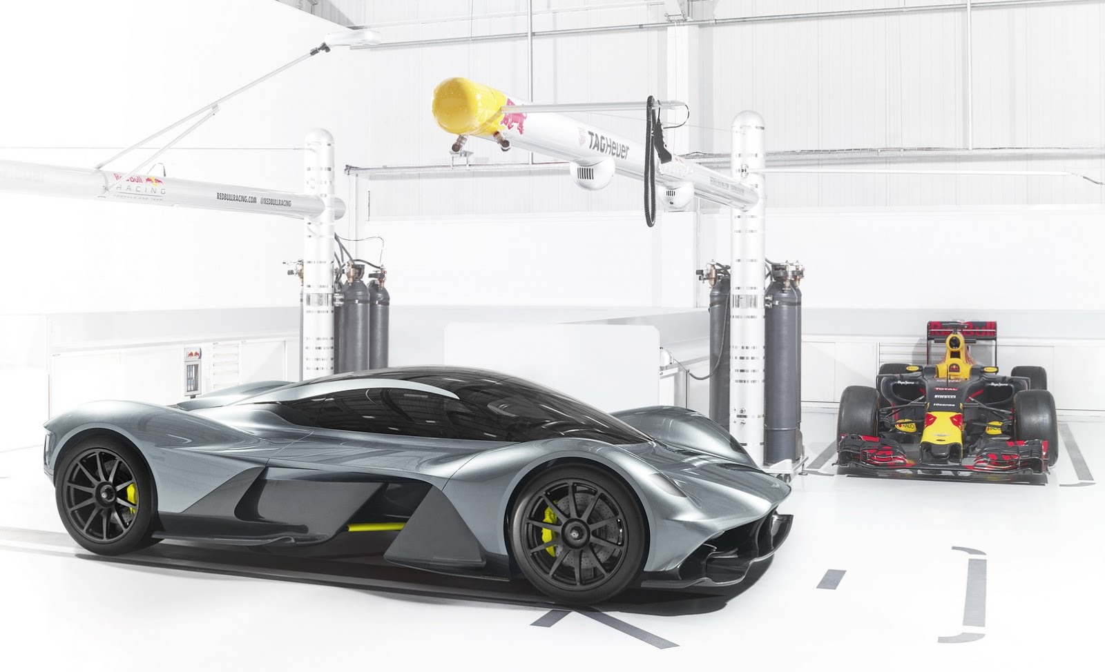 Aston Martin AM-RB 001