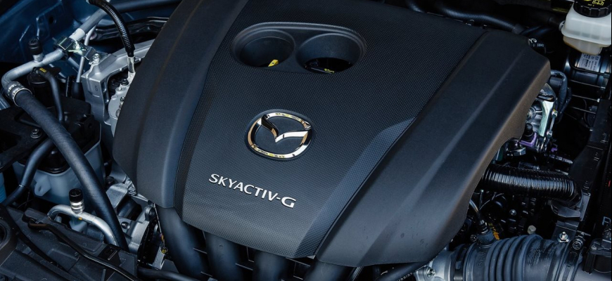 Budúcnosť sú alternatívne palivá pre spaľovacie motory, tvrdí Mazda