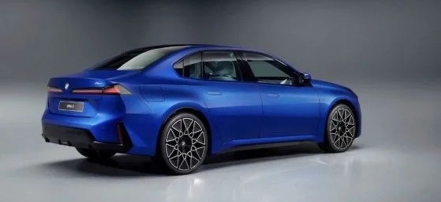 Máme prvé fotky BMW i3. Pozrite si elektrický sedan v predpremiére zo všetkých strán