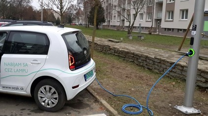 Výstavba nabíjacích staníc je príliš pomalá. EÚ musí nevyhnutne zrýchliť, konštatujú kontrolóri