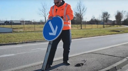 INOVÁCIA NA CESTÁCH BSK: PRUŽNÉ DOPRAVNÉ STĹPIKY ŠETRIA ČAS AJ PENIAZE