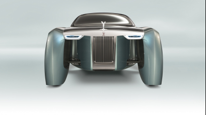 Rolls-Royce odhalil futuristický koncept, pripomína katamarán