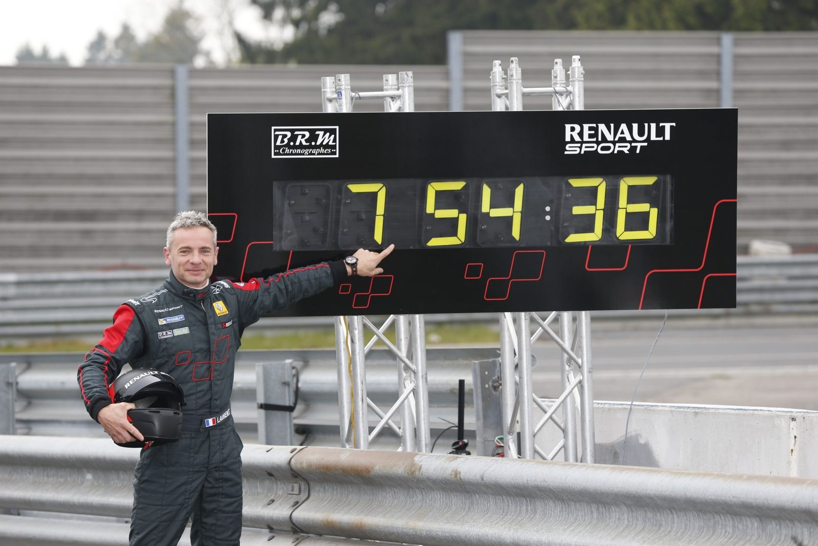 Renault Megane R.S. 275 Trophy R Nurburgring rekord