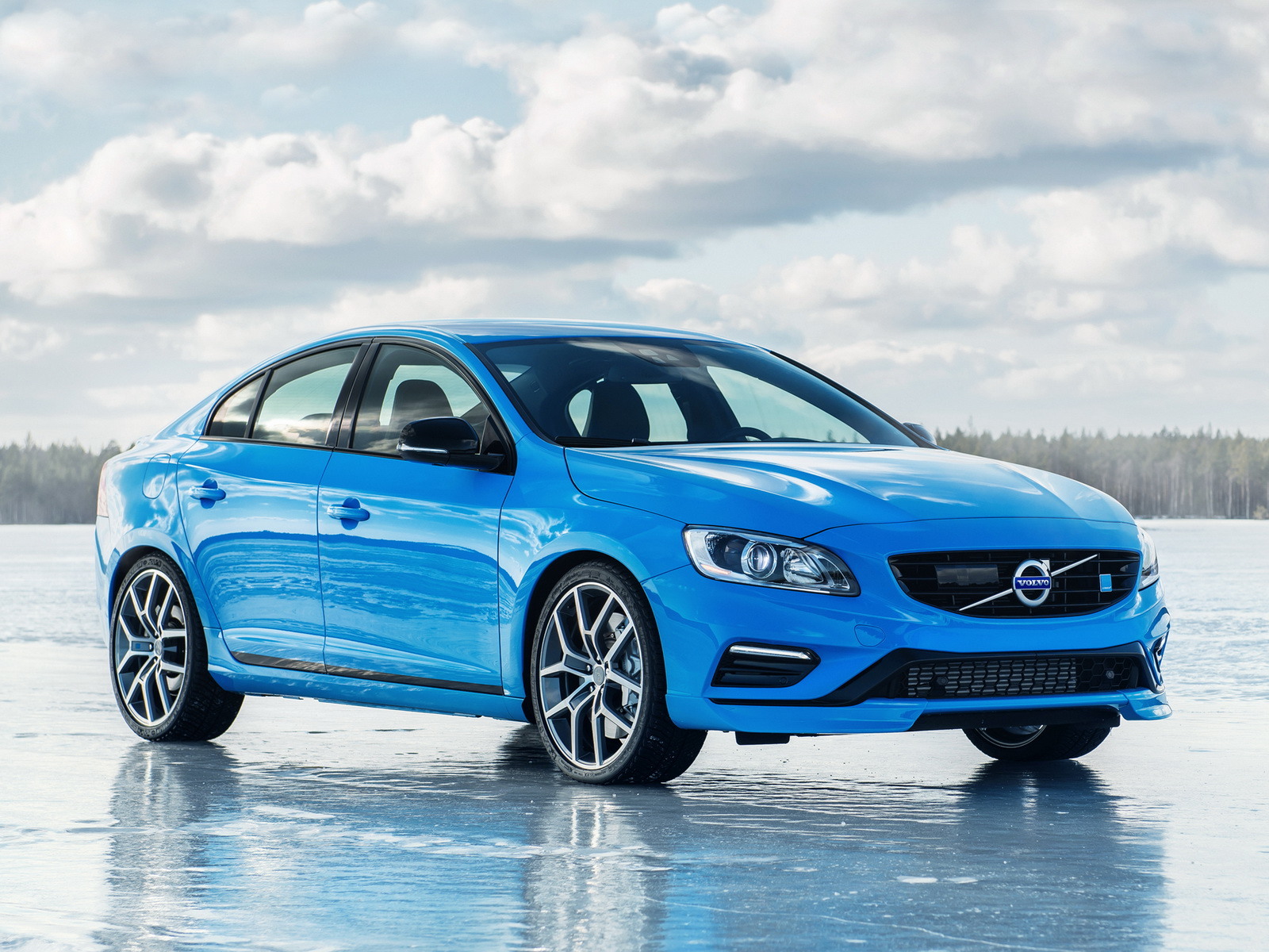 Volvo kúpilo Polestar