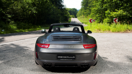 PORSCHE 911 CARRERA S CABRIOLET S PORIADNE DRAHÝM MEJKAPOM