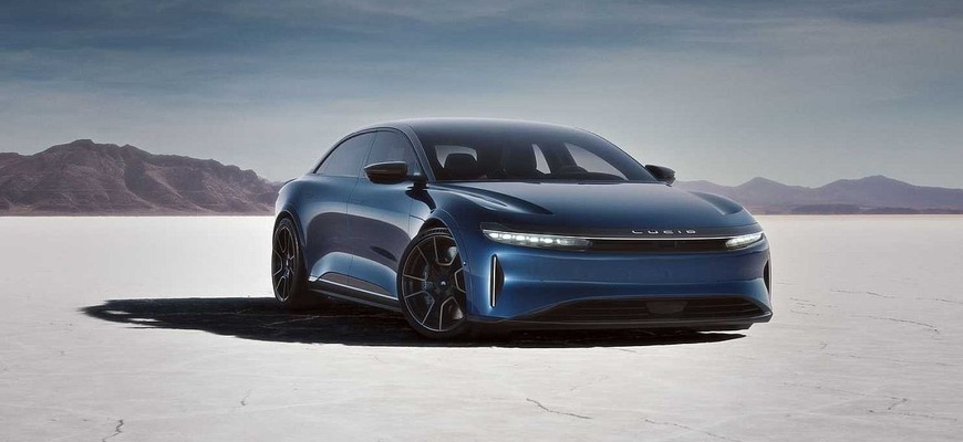 Lucid Air Sapphire sa chystá na scénu. Stovku dá pod 2 sekundy s maximálkou 330 km/h