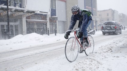 Elektromobily nestačia, potrebný bude prechod na cyklistiku, hovorí Európska komisia