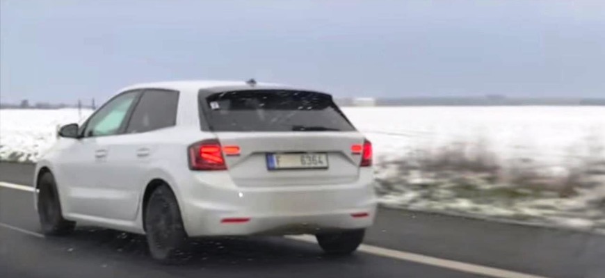 Škoda Fabia IV je vo finále. Zastihli ju priamo pri testovacej jazde. Pozrite si video