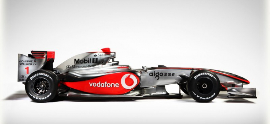 McLaren Mercedes MP4-24 odhalený svetu