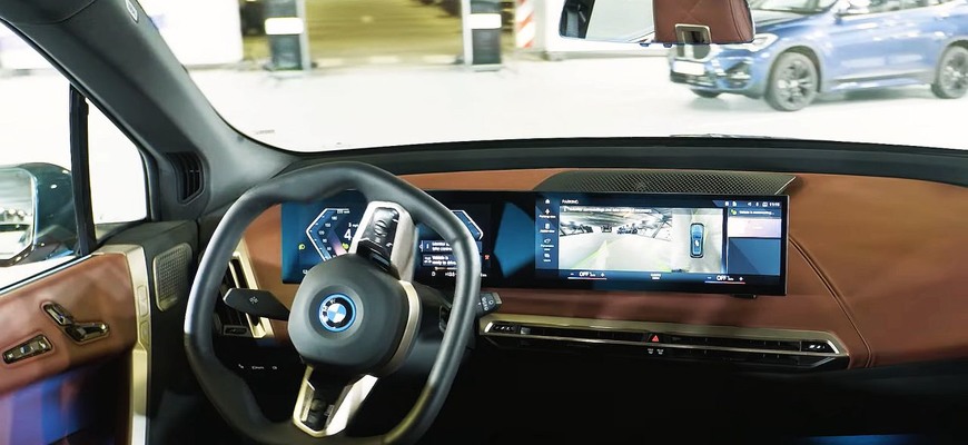 BMW chce plne automatizovať parkovanie. Prvým autom s týmto systémom bude Neue Klasse