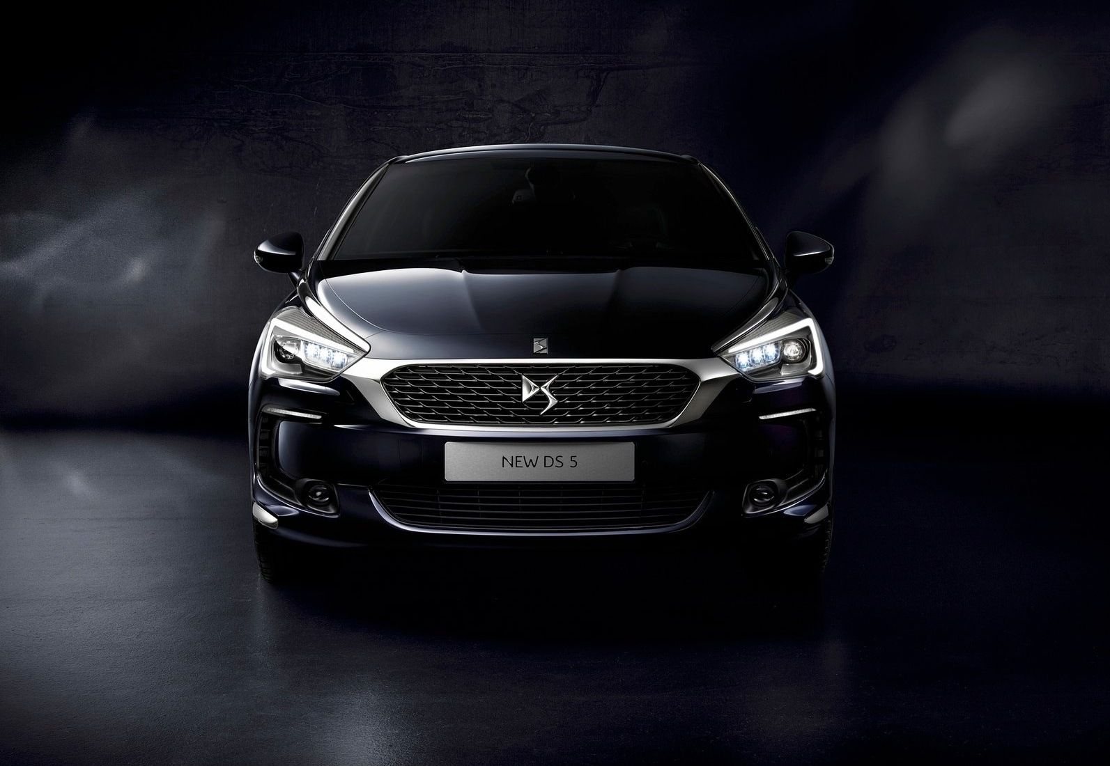 2015 DS 5