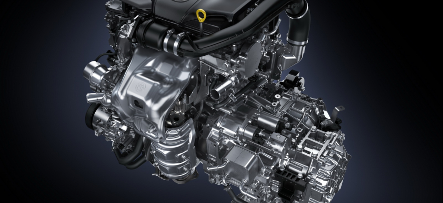 Aký je prvý benzínový turbomotor v Lexuse?
