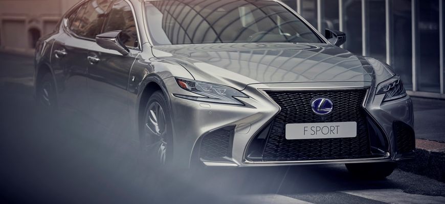 Vráti sa s modernizáciou Lexus LS600h V8 hybrid?