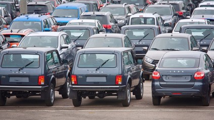 Rusko povolilo svojim automobilkám vyrábať autá bez ABS a airbagov, realitou je i Euro 0