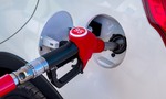 Veľké zdraženie nafty a benzínu o 40 centov za liter: Nová daň ...
