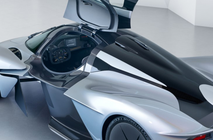 Aston Martin Valkyrie dostáva reálnu podobu