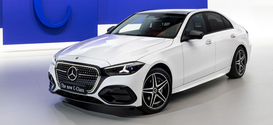 Elektrické Céčko ho nenahradí: Mercedes triedy C po facelifte, ostala mu dokonca aj nafta!