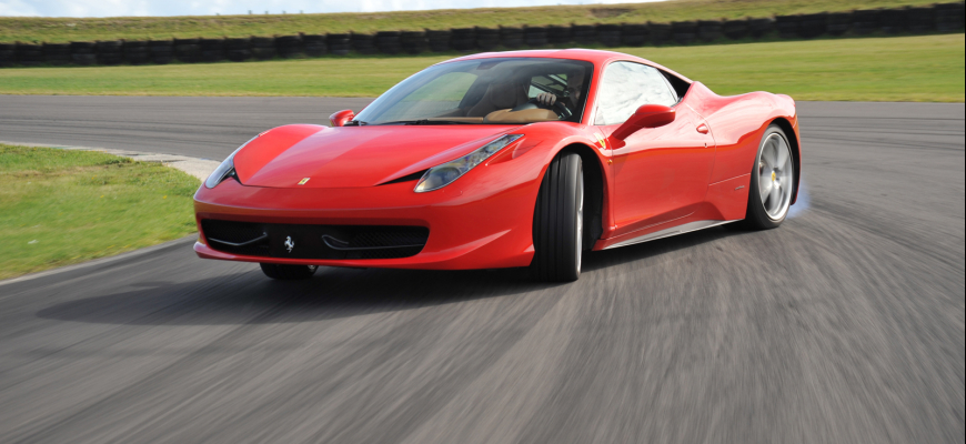 Faceliftované Ferrari 458 Italia dostane turbo