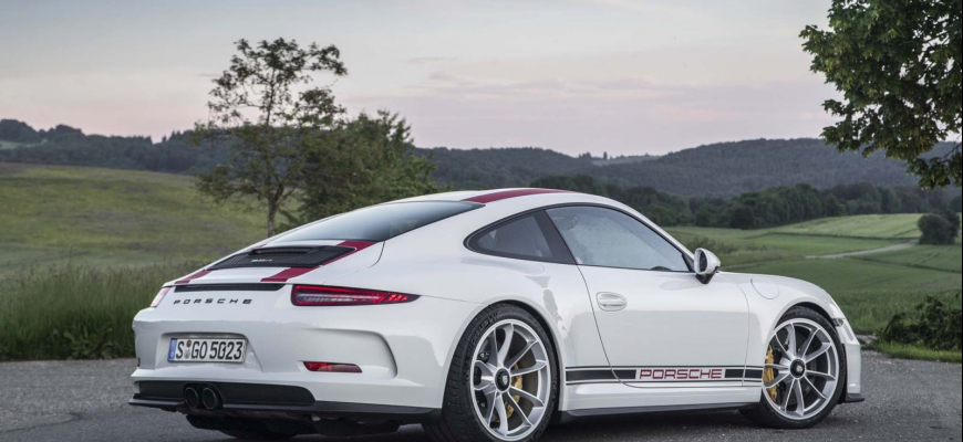 Nástupca unikátneho Porsche 911 R má zelenú! A bez obmedzenia počtu kusov