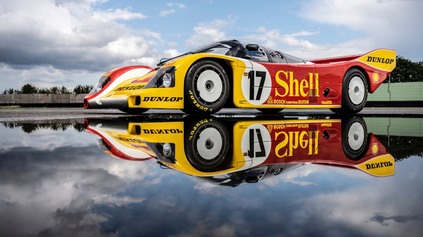 Automobilka zrenovovala pretekárske Porsche 962 C do pôvodného stavu, vyzerá perfektne
