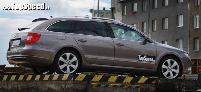 Test: Škoda Superb Combi 2.0 TDI