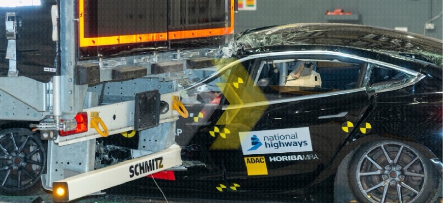 Euro NCAP začalo hodnotiť fyzické tlačidlá. Niektoré autá získali za ovládanie len 20 %