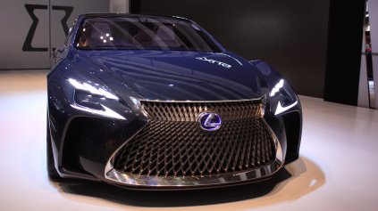 V januári predstavia Lexus LS 5. gen. Toto je história predošlých
