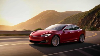 NAJRÝCHLEJŠIA TESLA MODEL S PLAID PRÍDE NA TRH UŽ V ROKU 2021