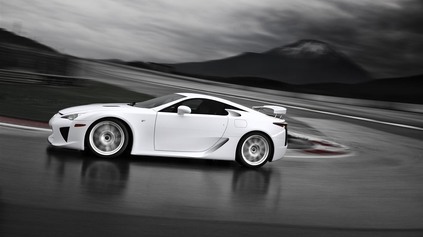 SUPERŠPORT LEXUS LFA PRESTALI VYRÁBAŤ PRED 10 ROKMI. JE ČAS NA NÁSTUPCU?