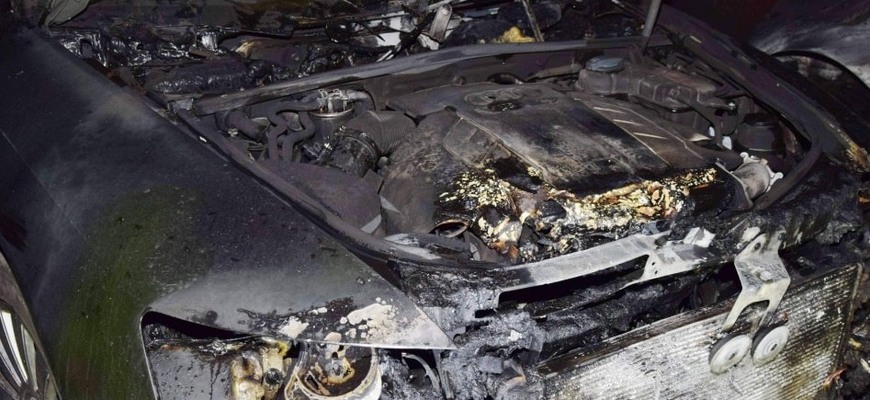 Odhalenie slovenskej polície! Tento podpaľač zničil veľa áut, horeli Audi A6 či Opel Insignia