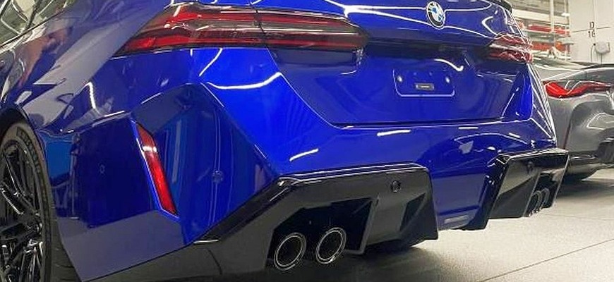 Máme prvé detaily k BMW M5, skutočne dostane techniku XM. Výkon bude iný, hmotnosť masívna