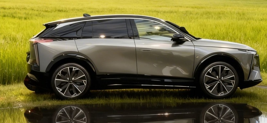 Stellantis neustrážil veľkú novinku: tu sú prvé fotky novej generácie DS N°7!