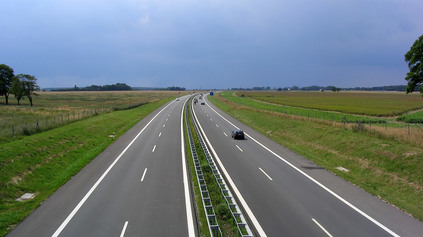 NEOBMEDZENÁ MAX. RÝCHLOSŤ NA NEMECKÝCH DIAĽNICIACH SA SKONČÍ, HOVORÍ ŠÉF AUDI