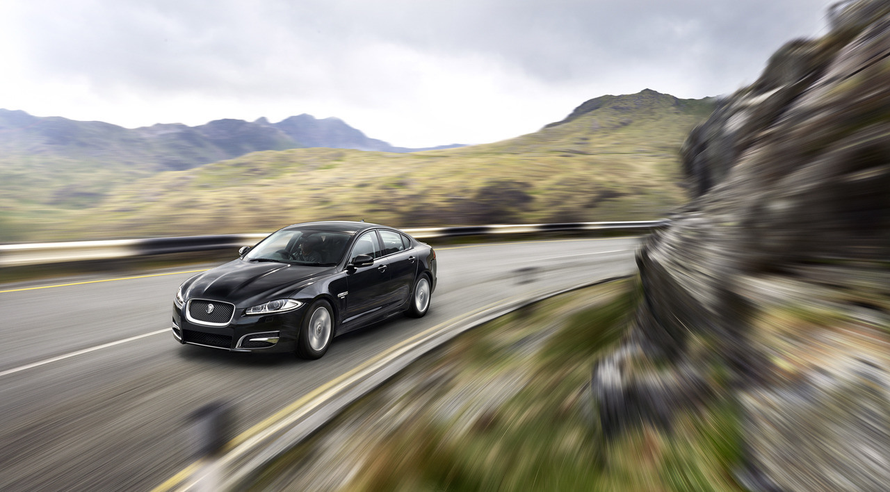 Jaguar XF R-Sport