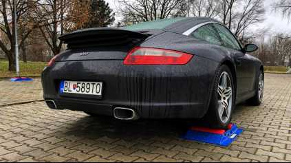 PORSCHE 911 TARGA4S 997 4X4 TEST