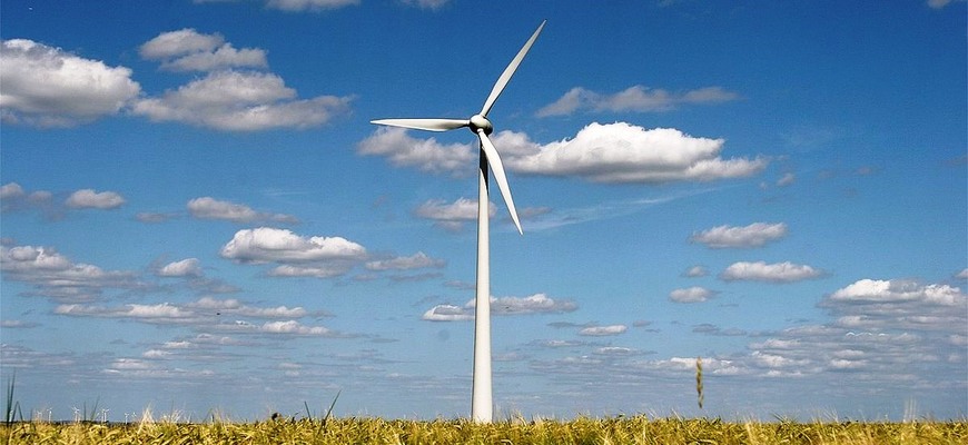 Nemecko súrne potrebuje veternú energiu. Aj na úkor ochrany prírody, priznáva