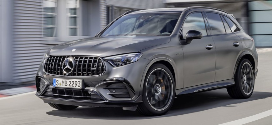 Nový Mercedes-AMG GLC je ďalší vrcholný model s dvojlitrovým štvorvalcom a elektromotorom