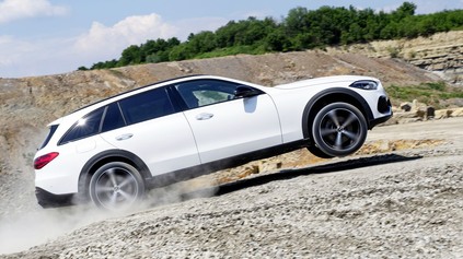 Nový Mercedes C All-Terrain. Plus 4 centimetre a 4Matic v sérii, keď nepotrebujete SUV