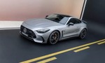 Nový Mercedes-AMG GT (ne)oficiálne. Dostal štyri sedadlá a motory V8 s výkonom 585 koní