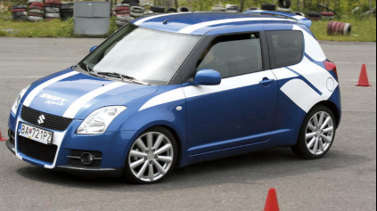 TEST: SUZUKI SWIFT SPORT