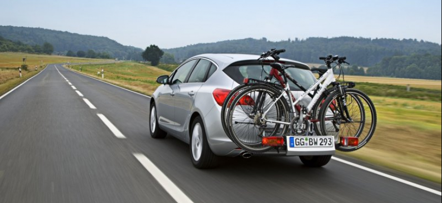 Nová Astra má praktický nosič bicyklov FlexFix