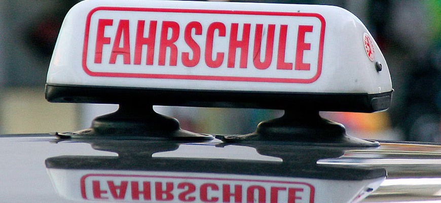 Za vodičák platia až 4 500 eur. Nemecko chce ceny výrazne znížiť