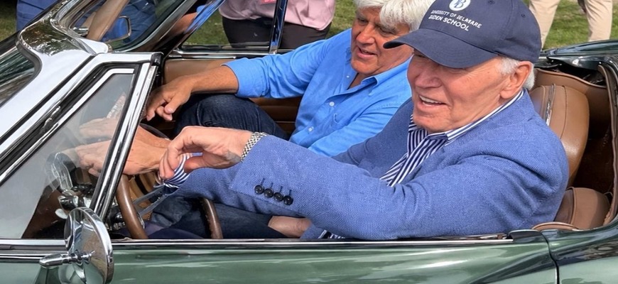 Joe Biden vlastní rovnaké auto už 59 rokov. Dostal ho ako svadobný dar